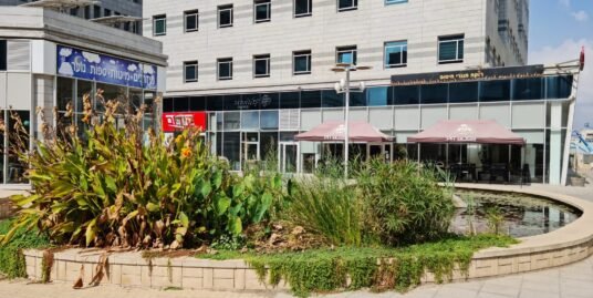 למכירה חנות מושכרת בפארק אולימפיה בפתח תקווה